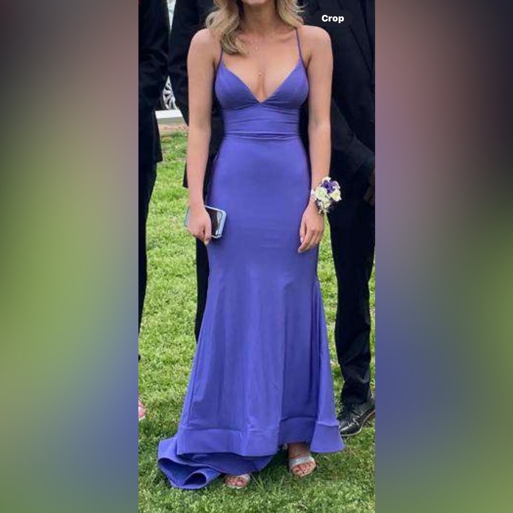 PeriwinkleSherrihillpromdressWouldonlyconsider buying itif you are 5,2 or shorte